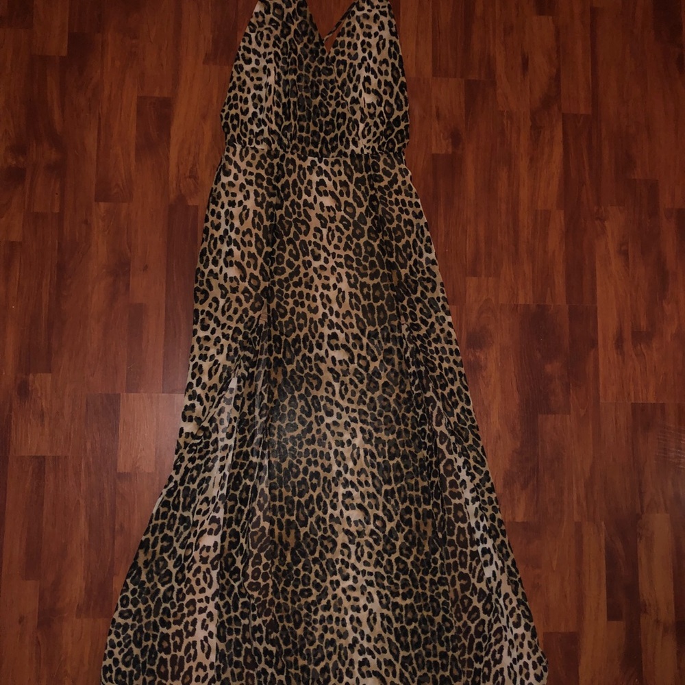 NWT. LEOPARD DRESS